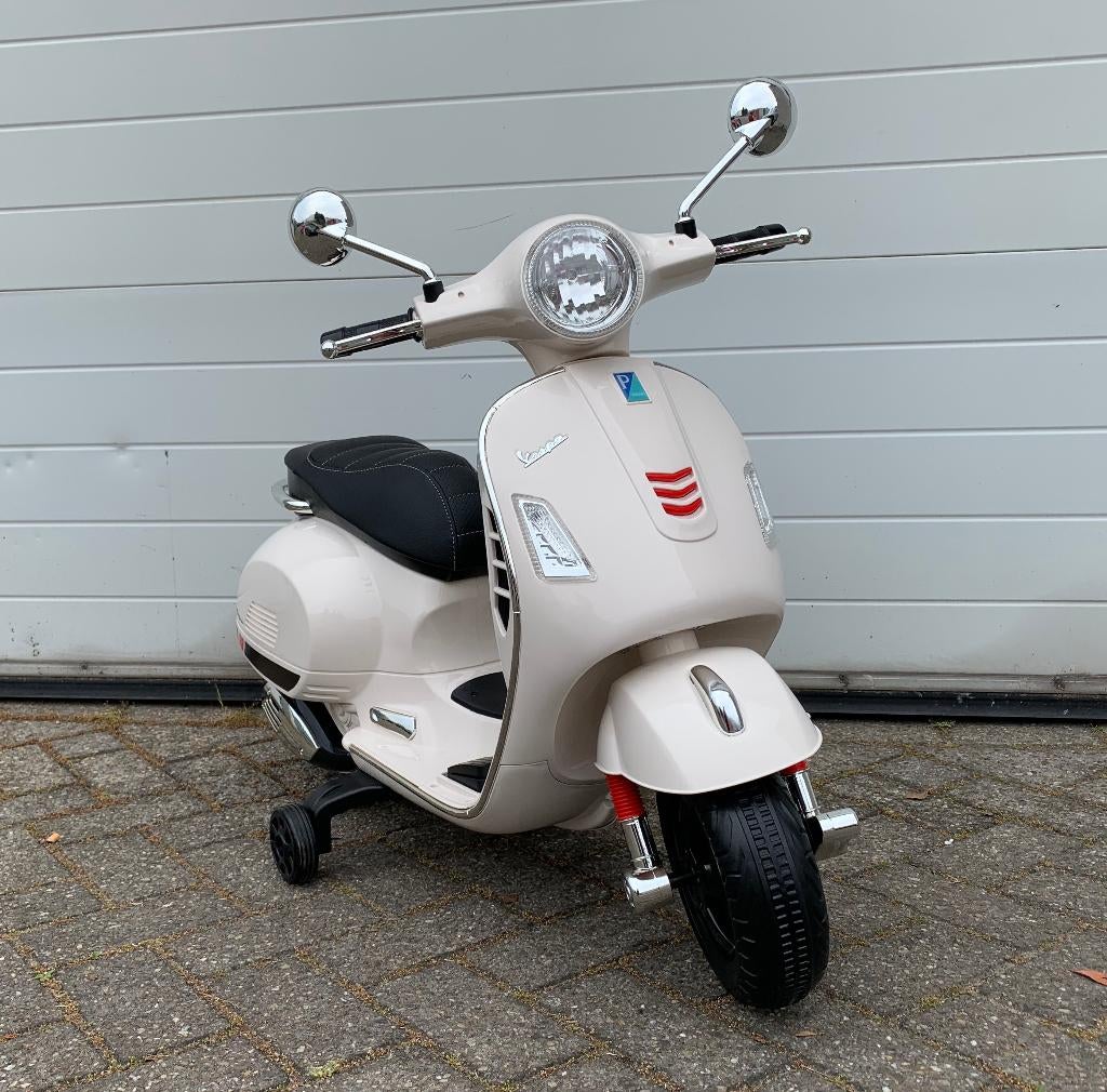 Kinder Scooter Vespa + windscherm en beautycase, 12V, Ophalen of Verzenden, Nieuw, Overige typen