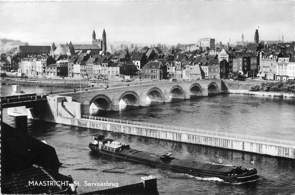 381-100-007 Maastricht St.  Servaasbrug, Verzenden, Voor 1920, Limburg