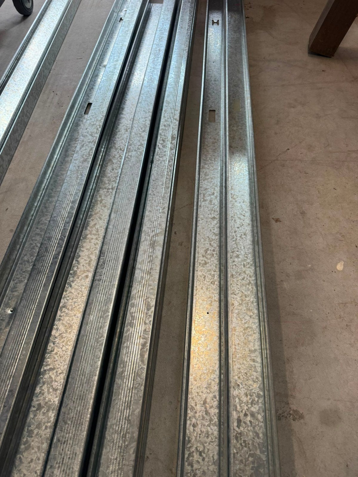 Aluminium profielen, diverse lengtes te koop, Doe-het-zelf en Verbouw, Metalen, Ophalen, Zo goed als nieuw, Aluminium
