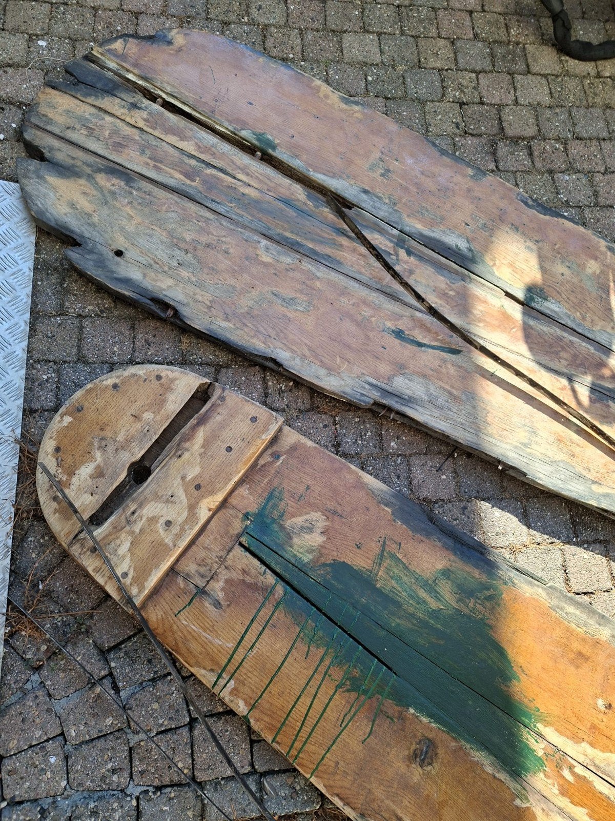 2 zwaarden Huitema zeeschouw - opknapbeurt nodig, Ophalen