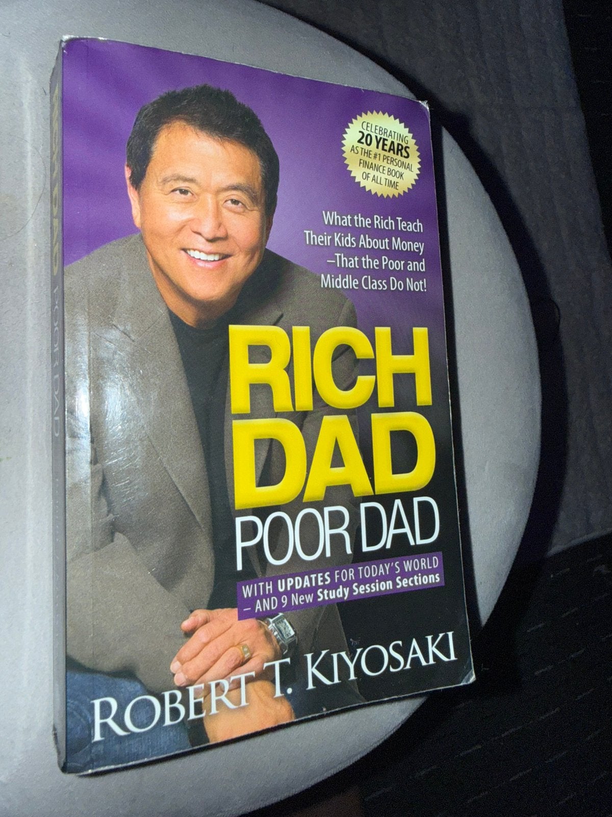 Rich Dad Poor Dad Robert Kiyosaki |Engels | 20th Anniversary, Ophalen of Verzenden, Zo goed als nieuw