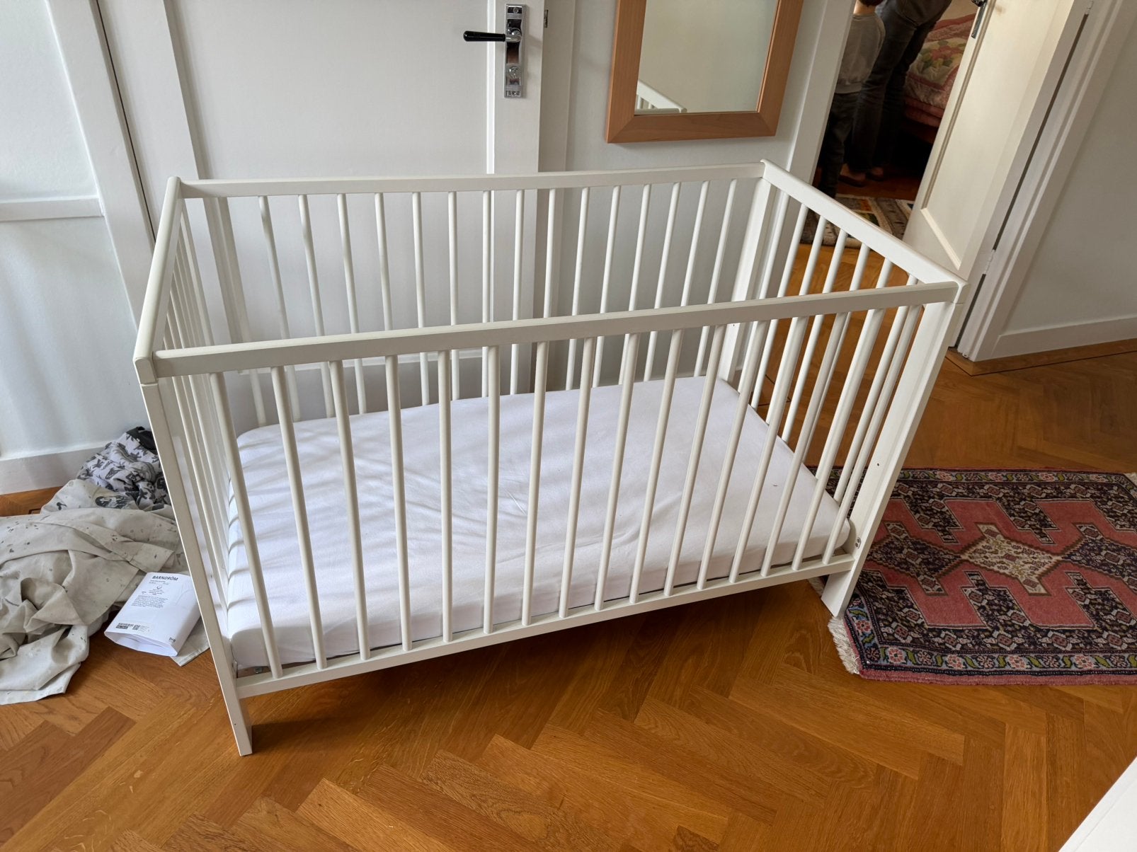 Ledikant met matras, Ophalen, Zo goed als nieuw, Ledikant