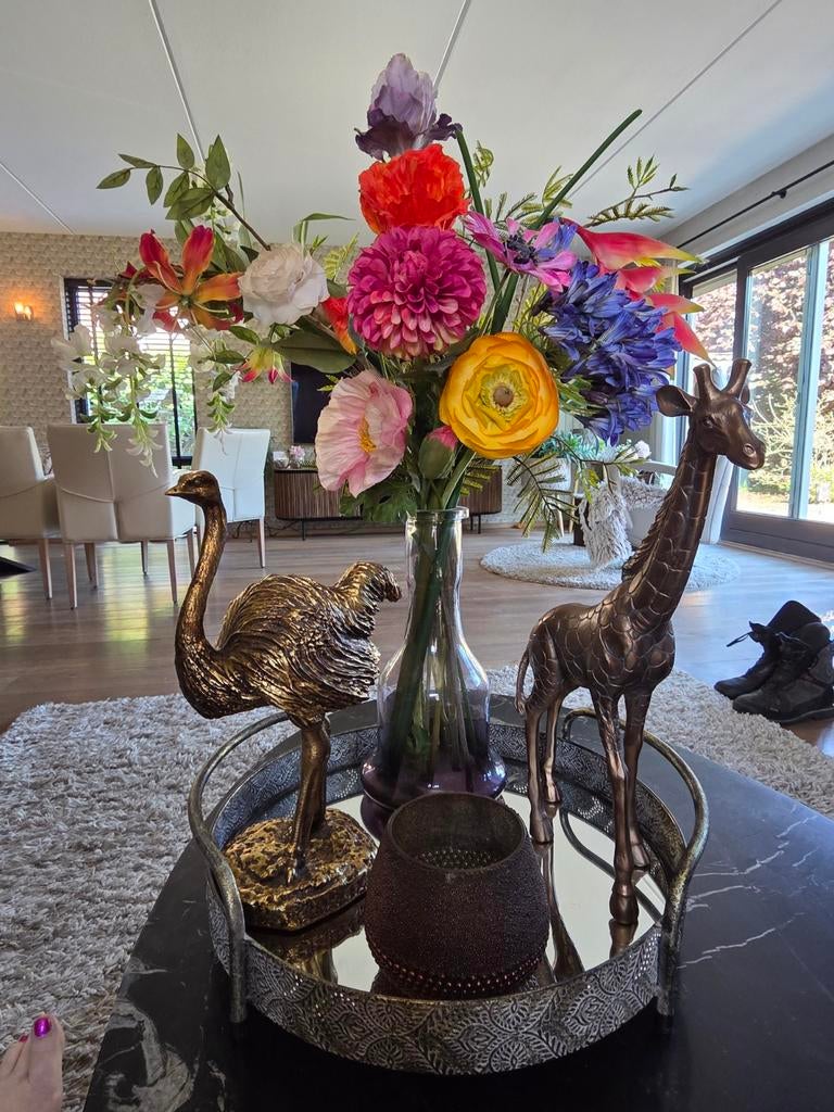 Decoratieve schaal met struisvogel en giraf beeldjes, Overige stijlen, Ophalen of Verzenden, Zo goed als nieuw, Goud