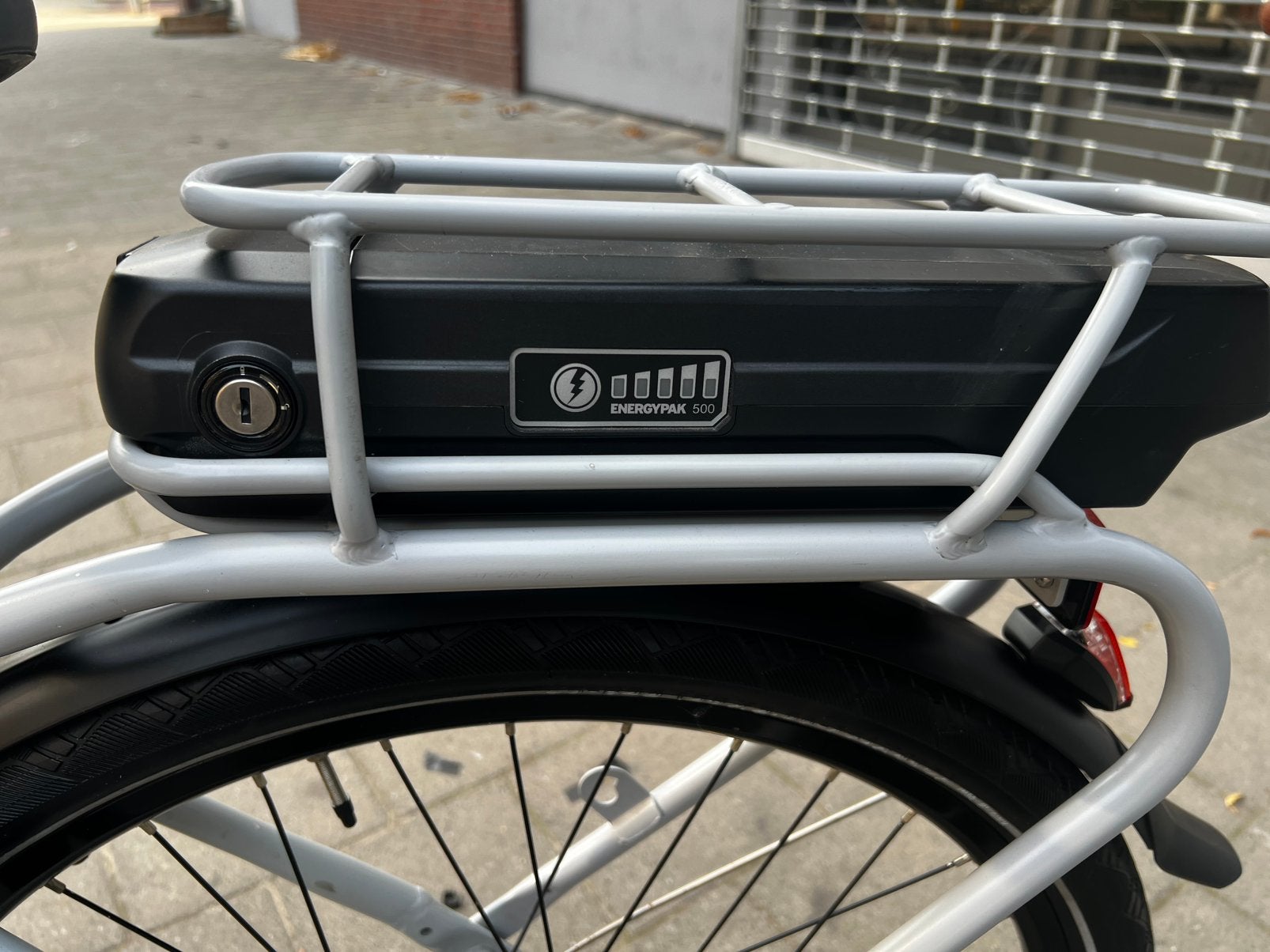 Giant elektrische fiets maat 28inch, Fietsen en Brommers, Fietsaccessoires | Fietsaccu's, Ophalen, Zo goed als nieuw