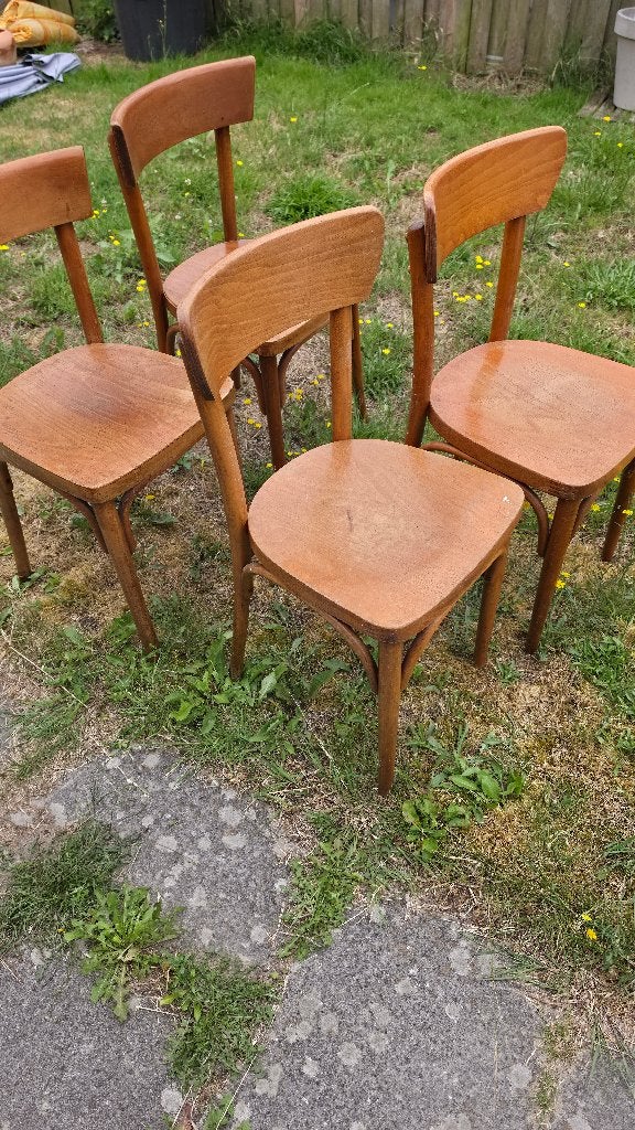 4 verweerde Thonet stijl café stoeltjes, Huis en Inrichting, Stoelen, Ophalen, Gebruikt, Vier, Hout