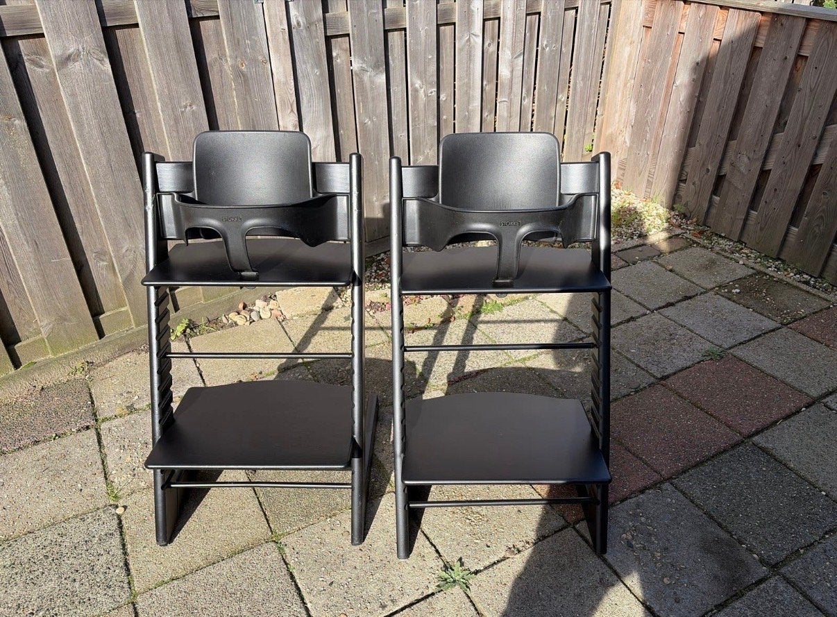 2x Stokke Tripp Trapp meegroeistoel zwart met babyset, Ophalen, Zo goed als nieuw, Meegroeistoel, Aanschuifbaar