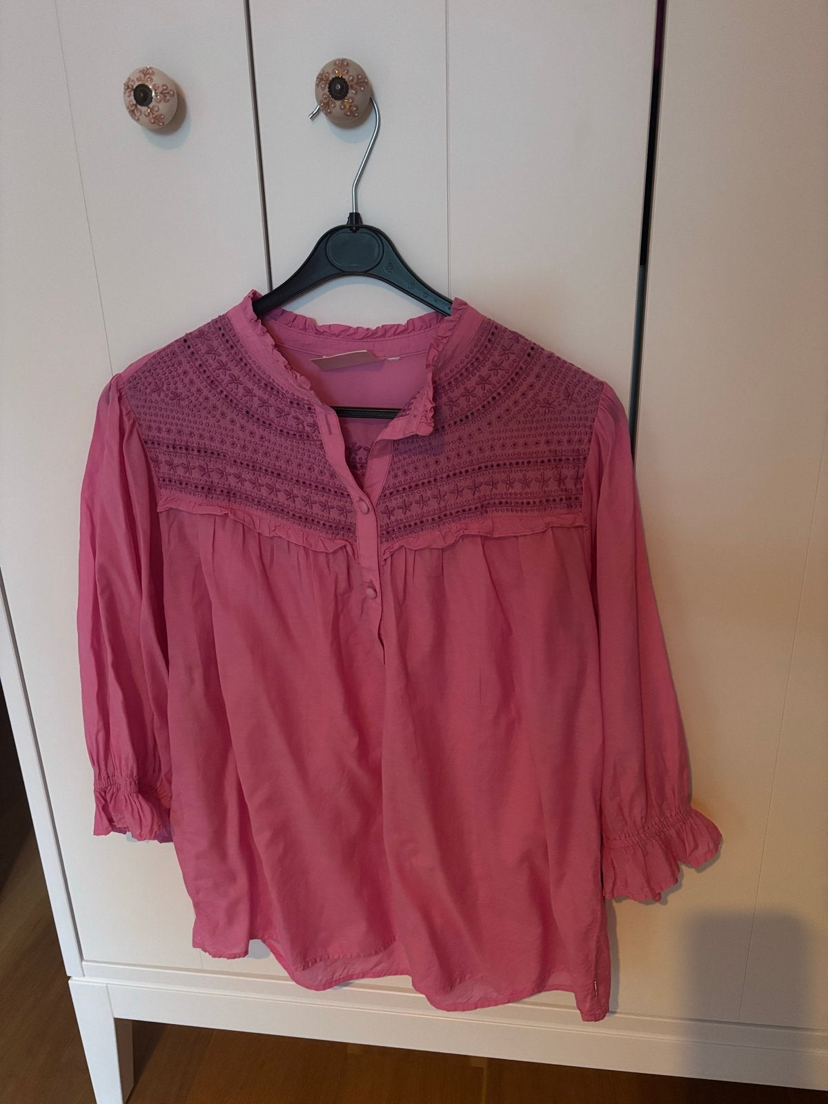 Fabienne Chapot roze blouse met borduursel, Ophalen of Verzenden, Zo goed als nieuw, Maat 38/40 (M), Roze