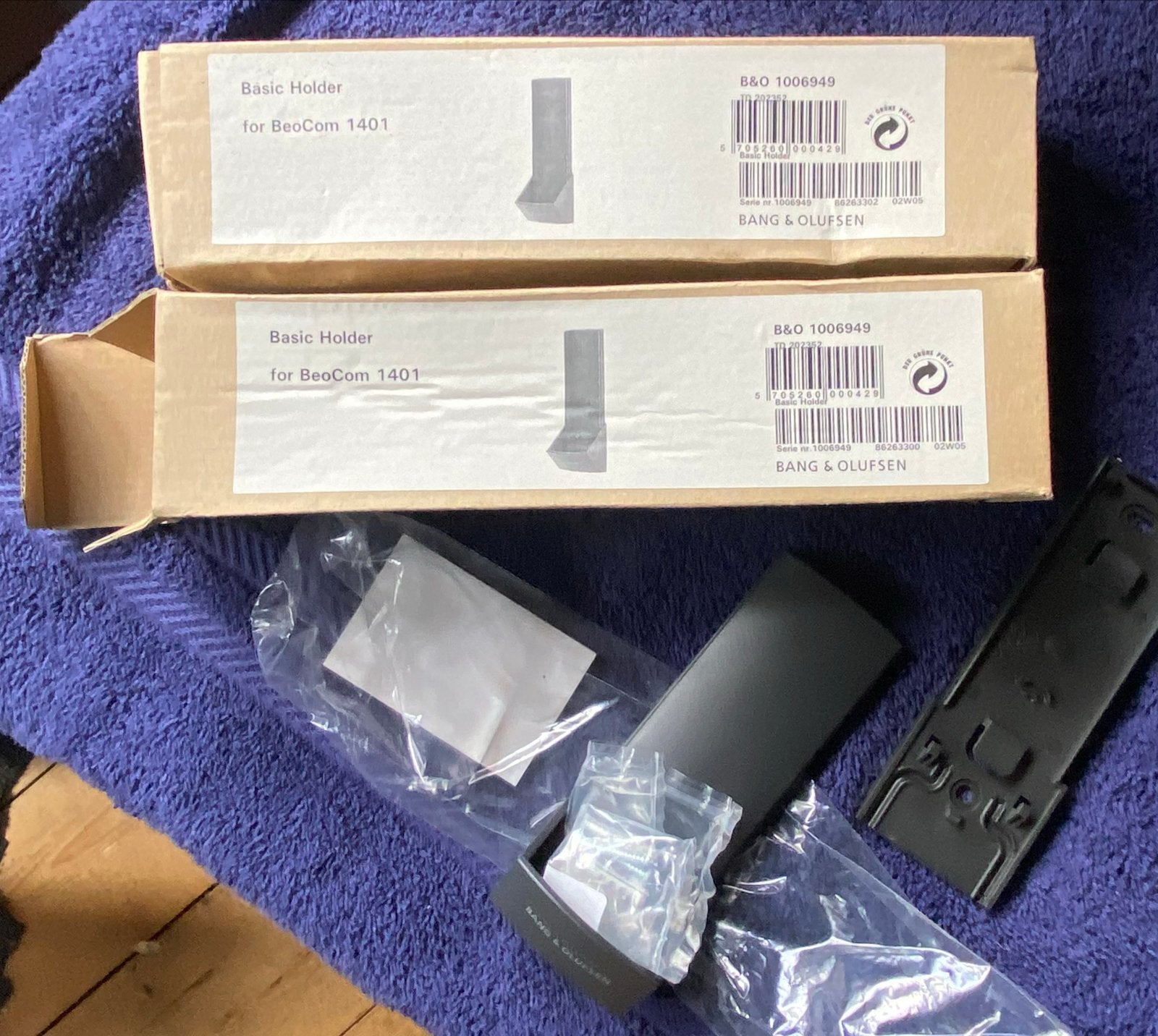 B&O Basic Holder voor BeoCom 1401 telefoon, zwart, NOS, Ophalen of Verzenden, Nieuw, Overige typen