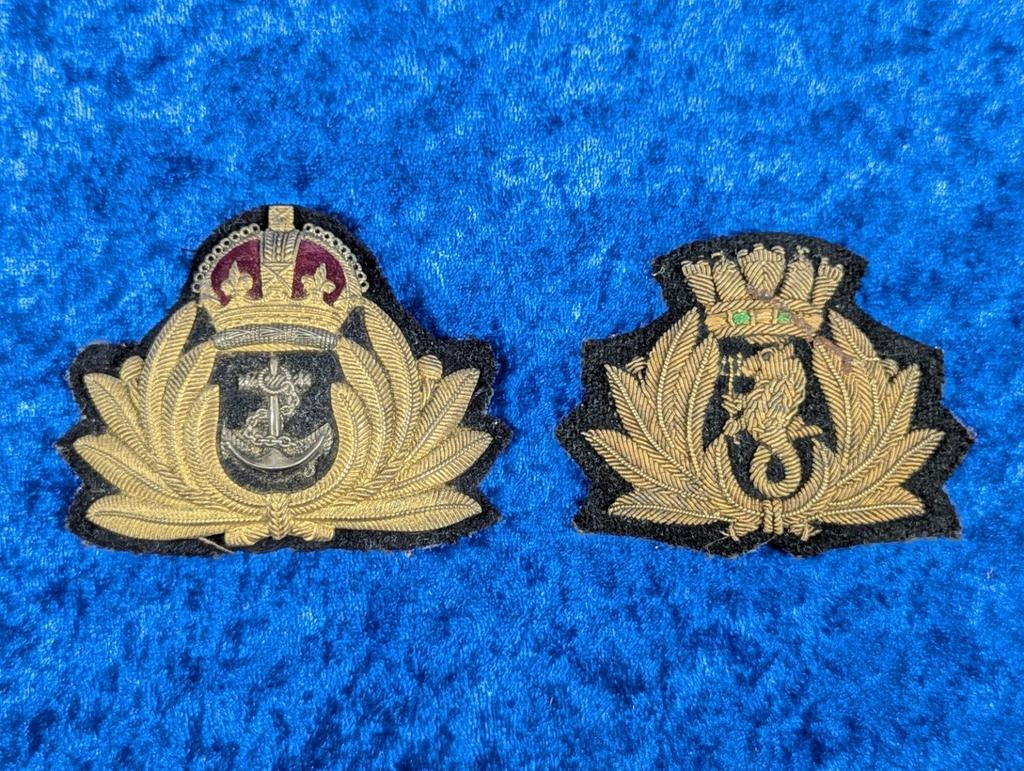 Twee Britse Marine Badges WO2, Ophalen of Verzenden