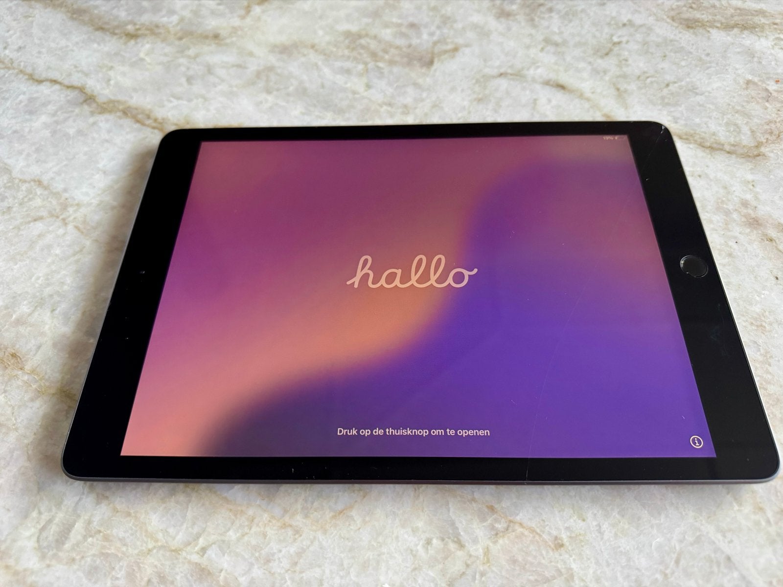 iPad 7e generatie 32GB + hoes, Goede staat met haarbarst, Computers en Software, Ophalen of Verzenden, Gebruikt, Apple iPad, 32 GB