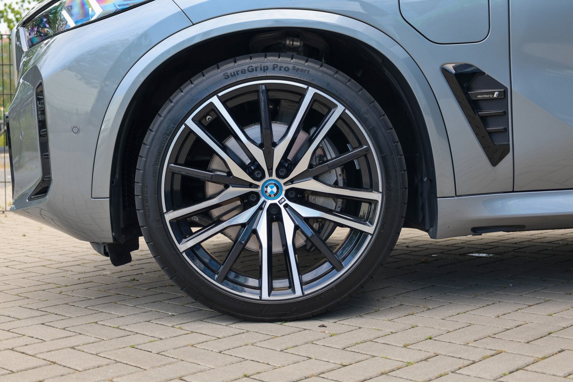 Foto 8 van BMW X5 xDrive50e | BTW | SKYLOUNGE | 22 INCH | COMFORTSTOELE