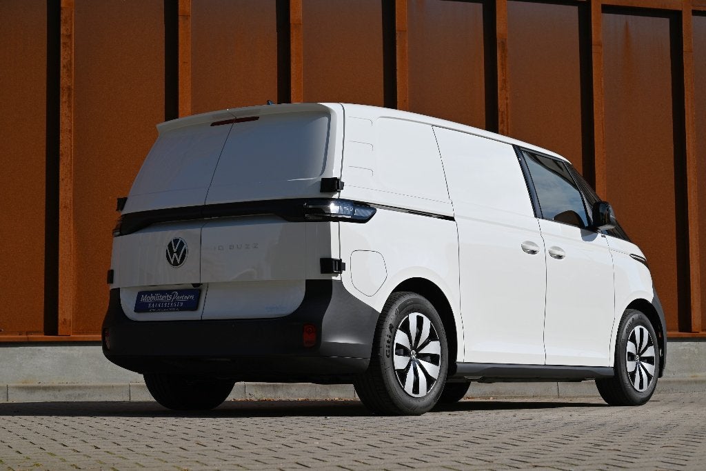 Volkswagen ID. Buzz Cargo NIEUW Long Range 5jr Gar. € 481 pm, Automaat, Zwart, Volkswagen, Wit