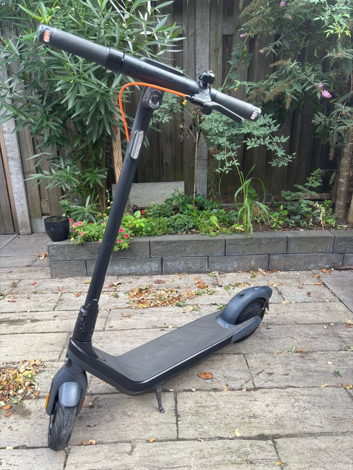 Ninebot E2 Pro elektrische step - Zo goed als nieuw, Fietsen en Brommers, Steps, Ophalen, Zo goed als nieuw, Elektrische step (E-scooter)