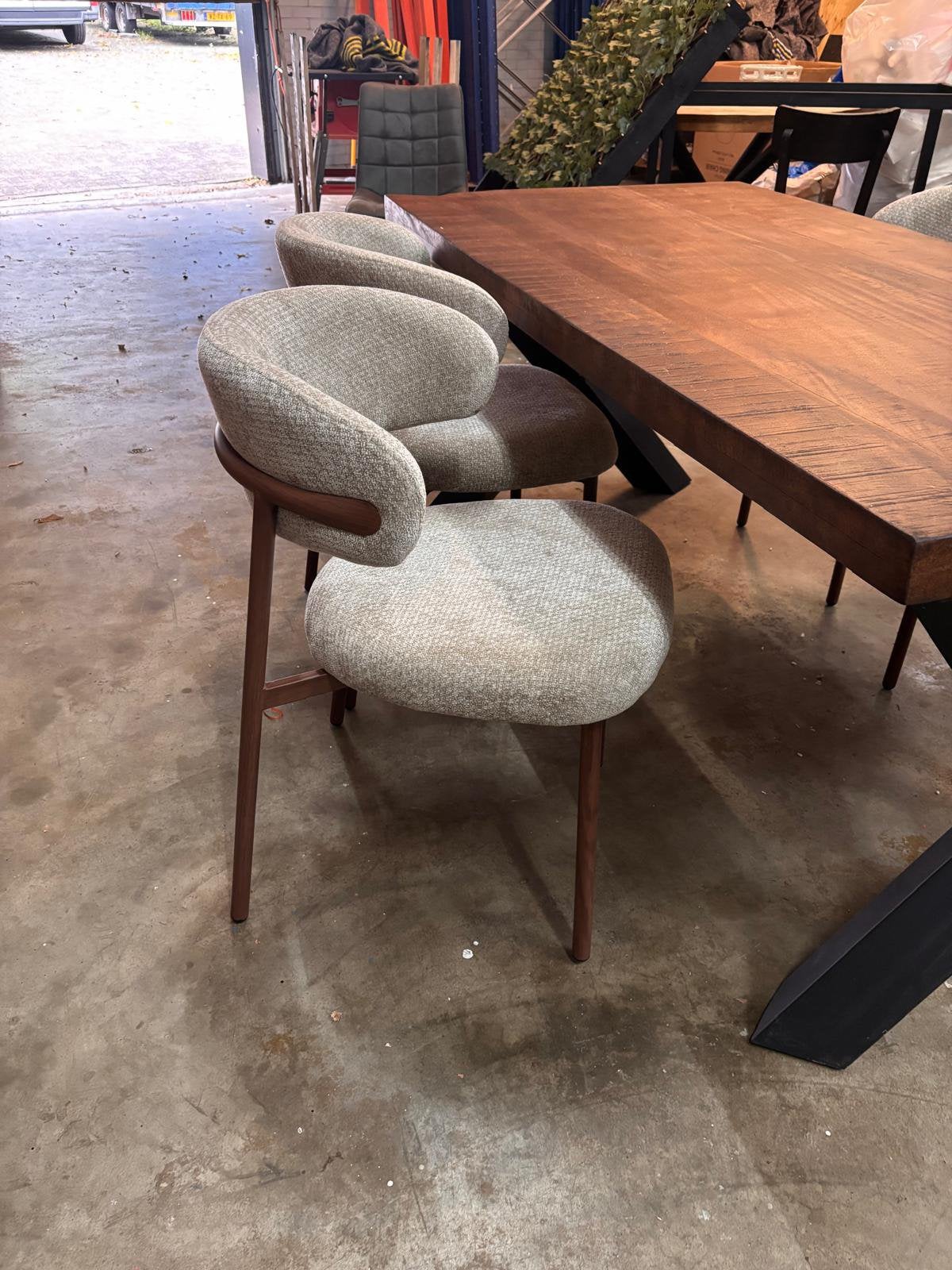 Japandi eetkamerstoelen walnoot frame nieuw uit voorraad, Meubels, Ophalen of Verzenden, Zo goed als nieuw, Meubels