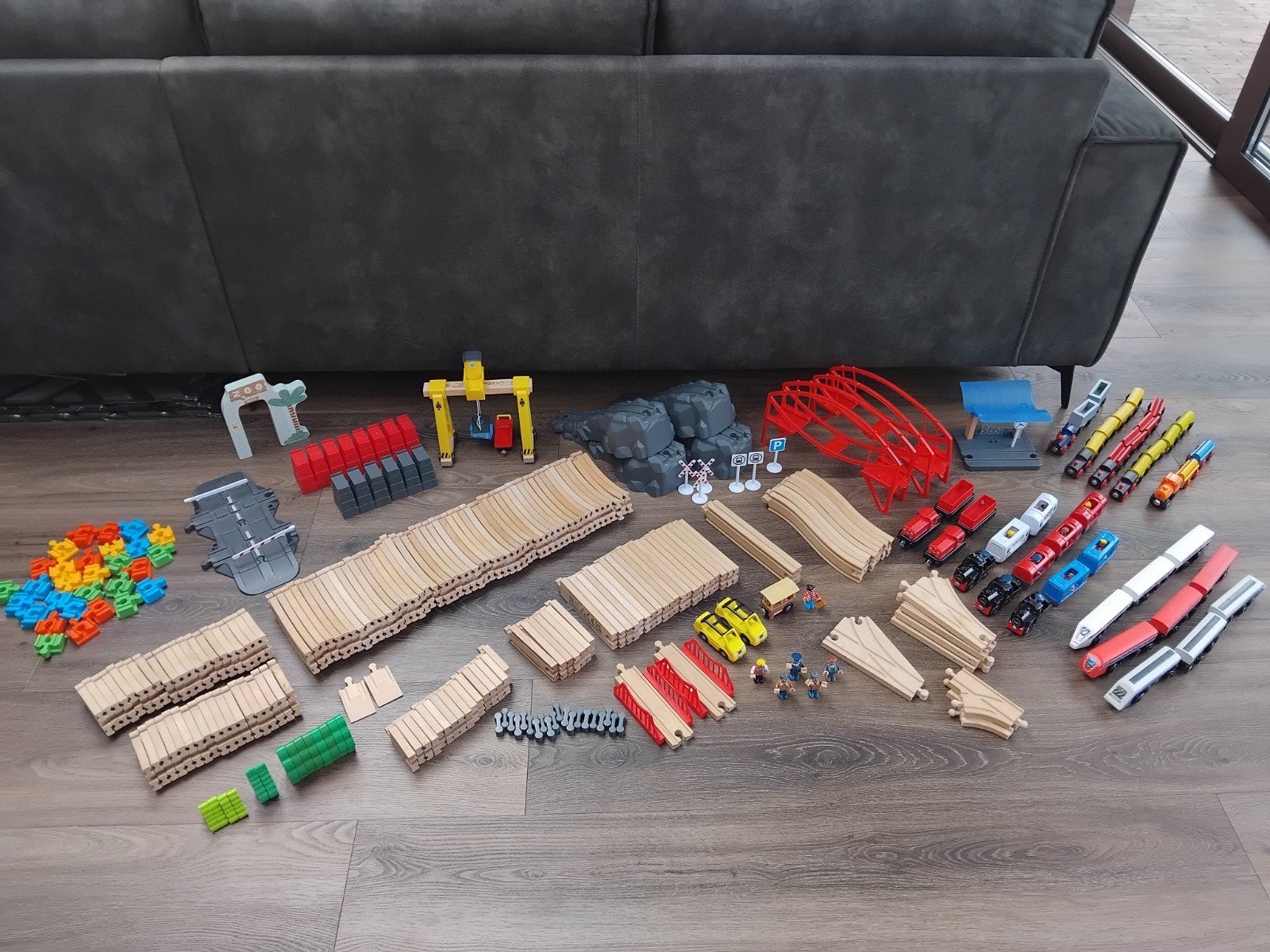 Grote houten treinbaan Playtive set met accessoires en trein, Kinderen en Baby's, Ophalen of Verzenden, Zo goed als nieuw, Jongen of Meisje