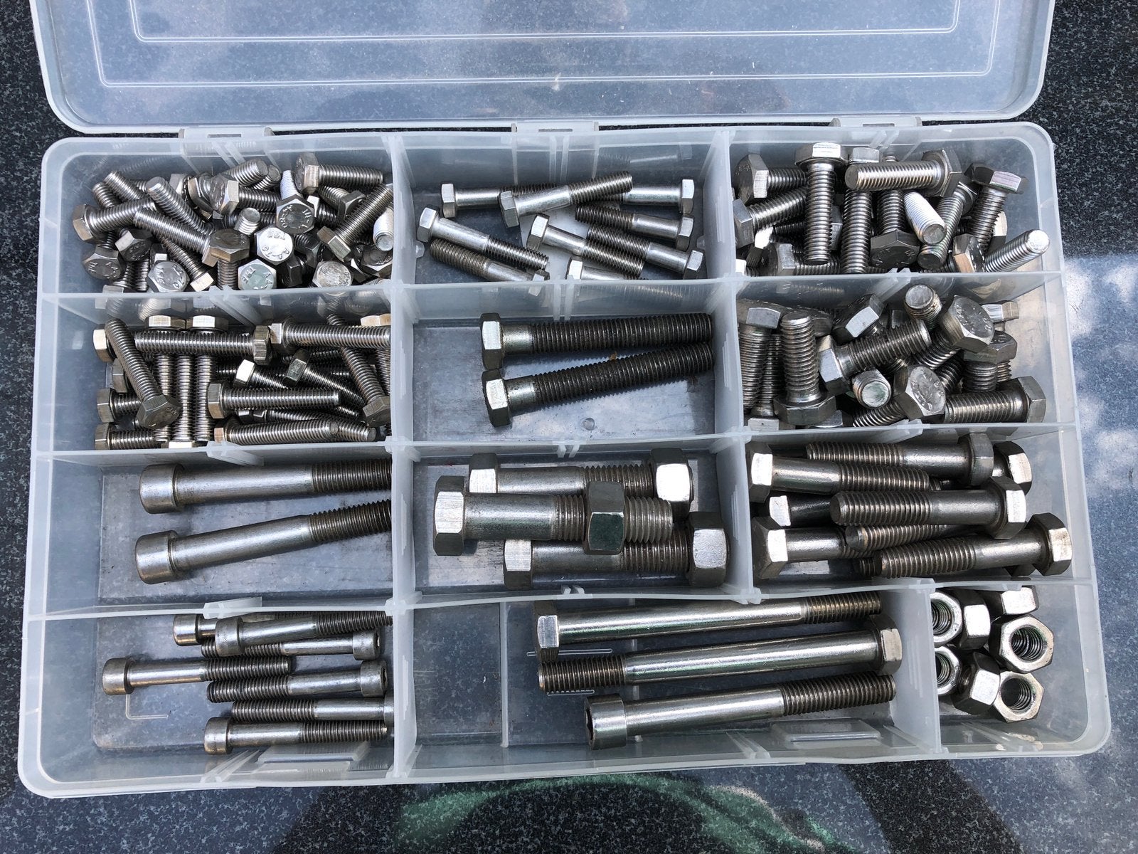 Te koop RVS merk Ironside bouten en moeren, Doe-het-zelf en Verbouw, IJzerwaren en Bevestigingsmiddelen, Ophalen, Zo goed als nieuw