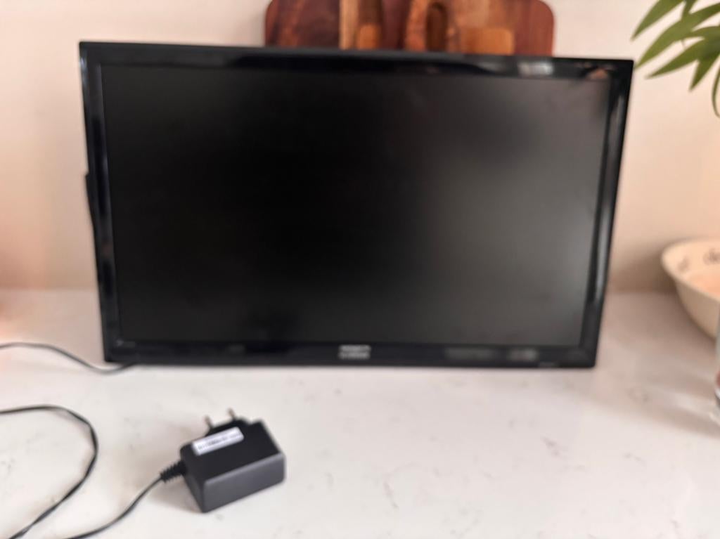 Camper led tv 19 inch 220/12 volt, Ophalen, Gebruikt