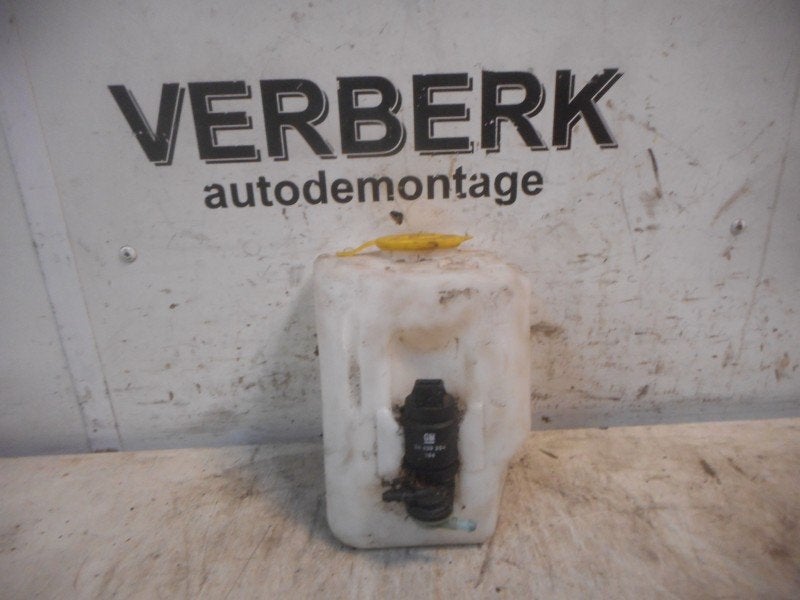 Ruitensproeierreservoir Opel Corsa C (F08/68) 2004, Gebruikt, Bahnhofsplatz, Rüsselsheim am Main 65423, , Duitsland, Opel, Opel Automobile GmbH