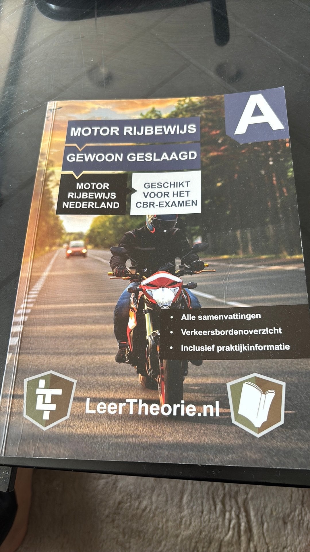 2 stuks theorieboeken voor Motorrijbewijs, Boeken, Ophalen of Verzenden, Zo goed als nieuw