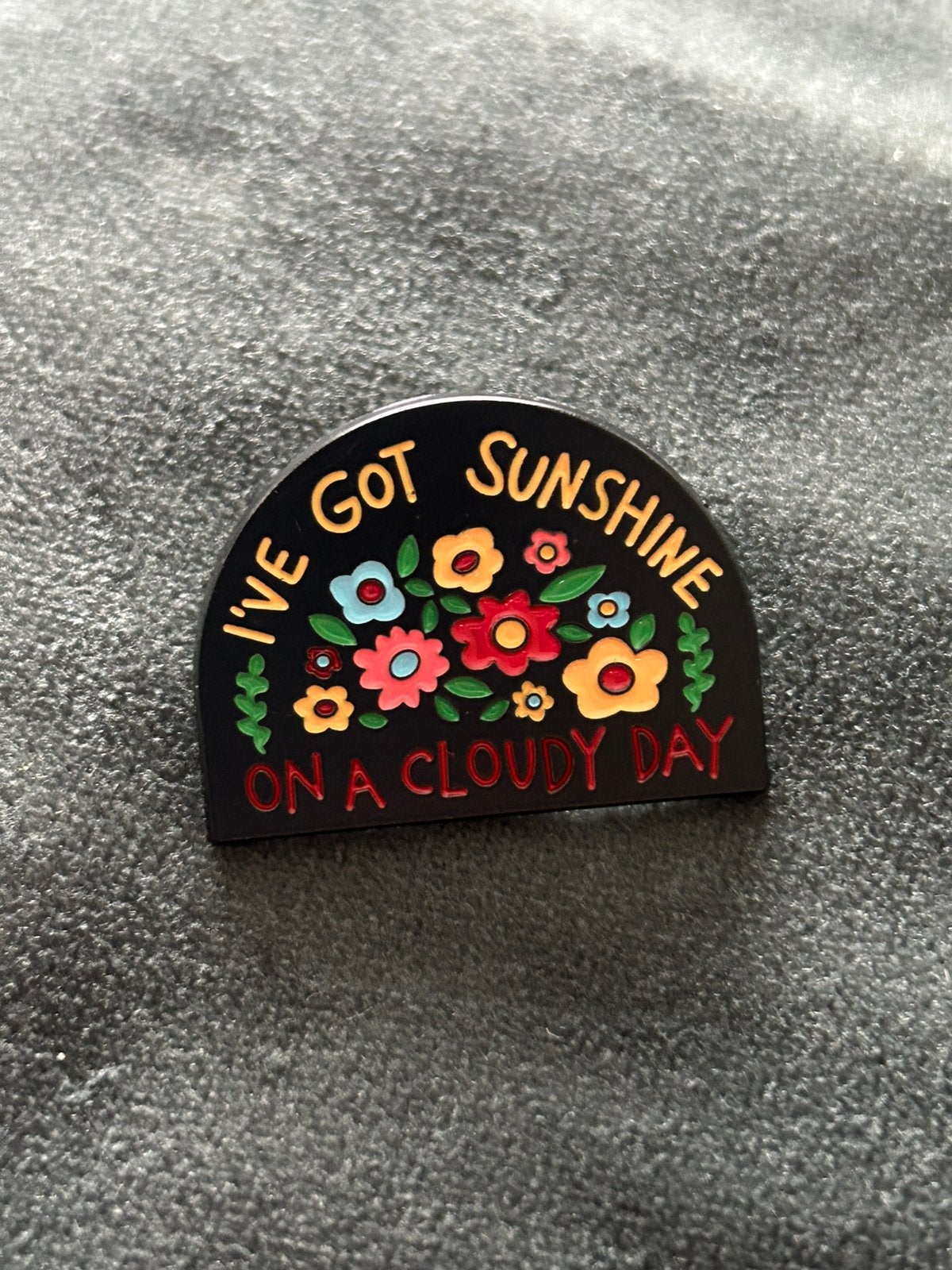 Pin I’ve got sunshine on a cloudy day, Ophalen of Verzenden, Nieuw