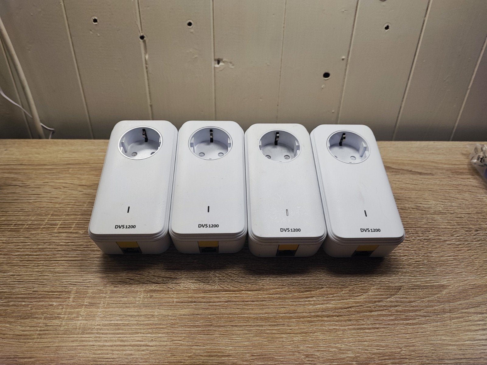 Te koop: Devolo DVS1200 Powerline adapterset 4 stuks, Ophalen of Verzenden, Zo goed als nieuw, TP-Link, Devolo