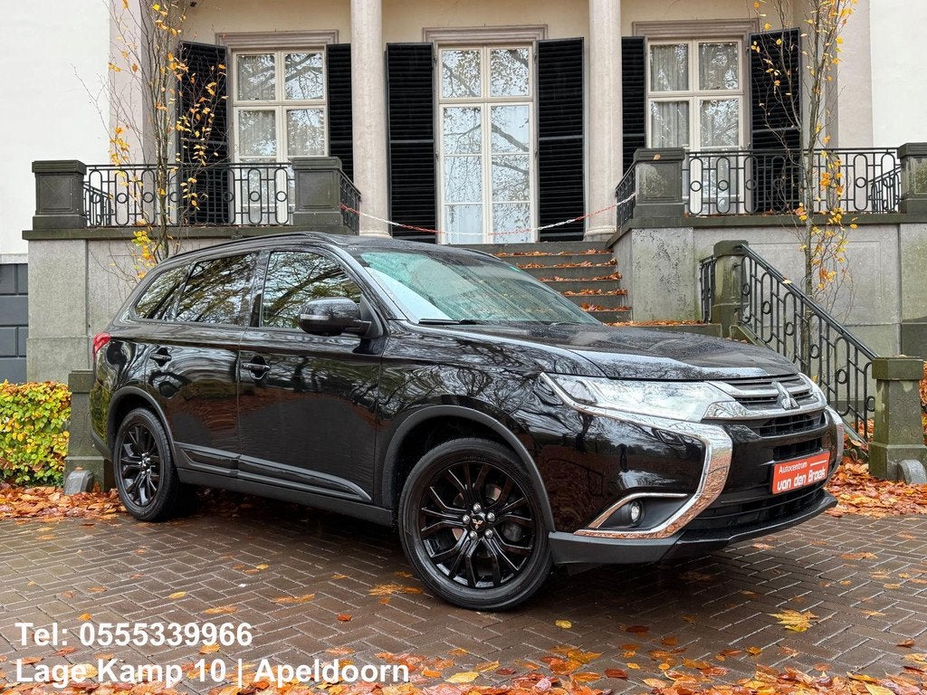 Mitsubishi Outlander 2.0 Instyle+ 4WD 7P Automaat Sch-Dak Na, Auto's, Mitsubishi, Automaat, 1998 cc, 4 cilinders, 150 pk