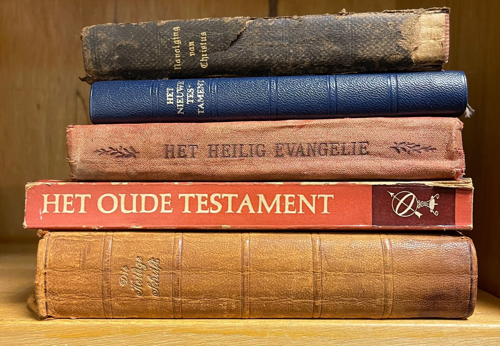 DIVERSE BIJBEL EN ANDERE “HEILIGE” BOEKEN, Boeken, Ophalen of Verzenden, Gelezen, Christendom | Katholiek