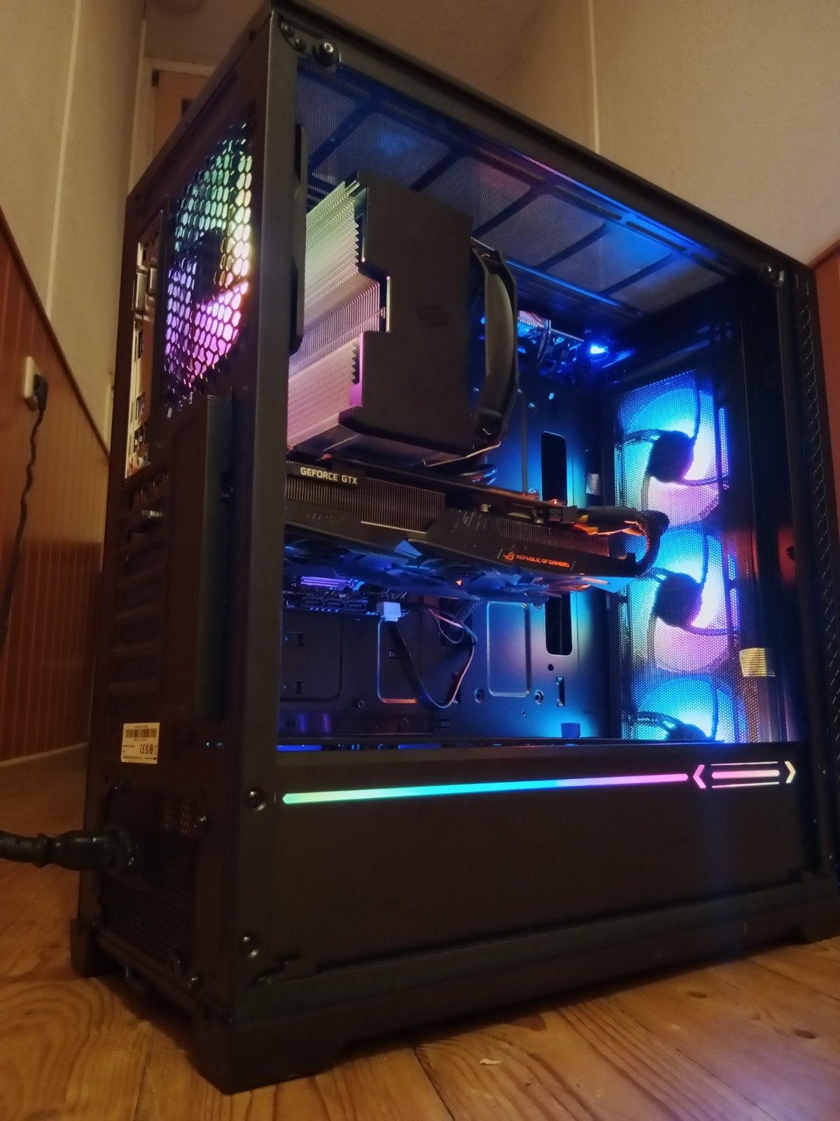 Foto 15 van gaming pc