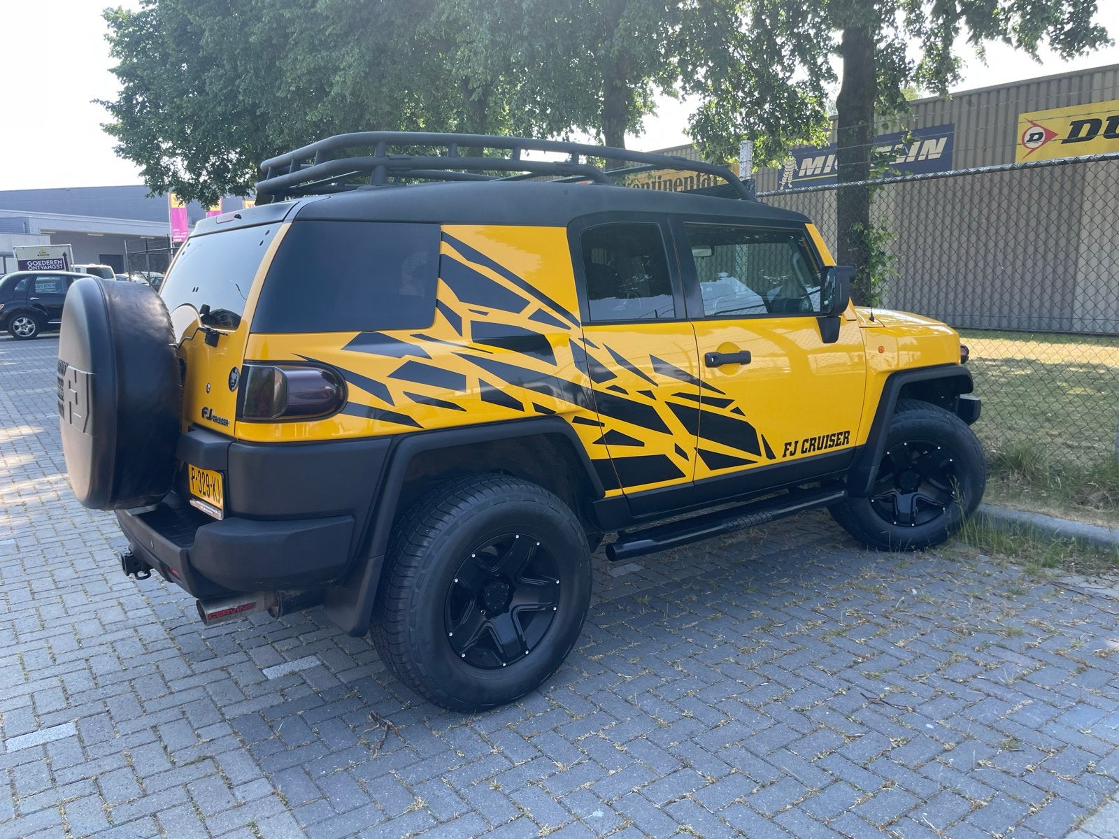 Toyota FJ Cruiser | Custom Yellow & Black | Verhoogd, Geel, Particulier, Geïmporteerd, 243 pk