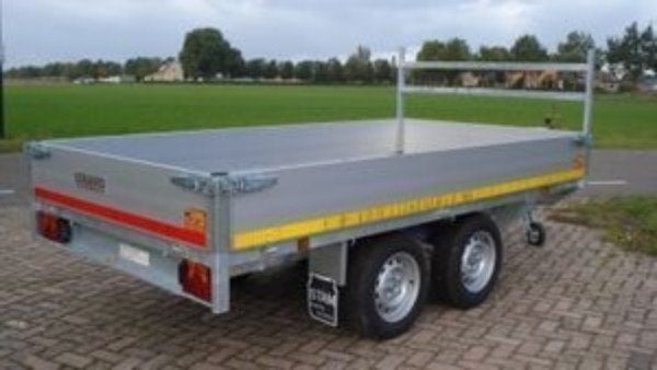 Robuuste plateauwagen met dubbele as, Ophalen, Gebruikt