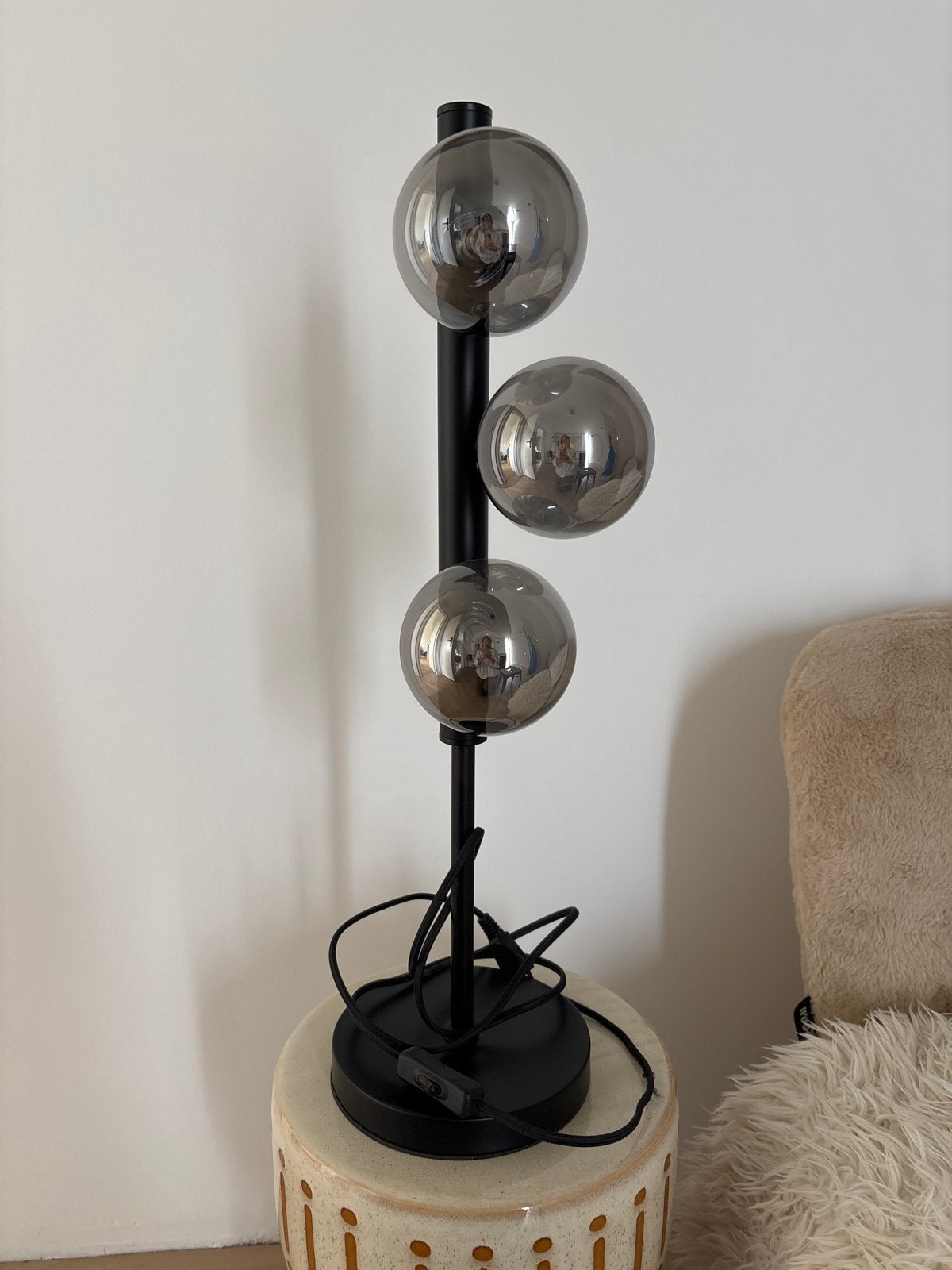 Moderne Tafellamp met 3 Glazen Bollen, Ophalen, Met schakelaar, Gebruikt, Overige merken