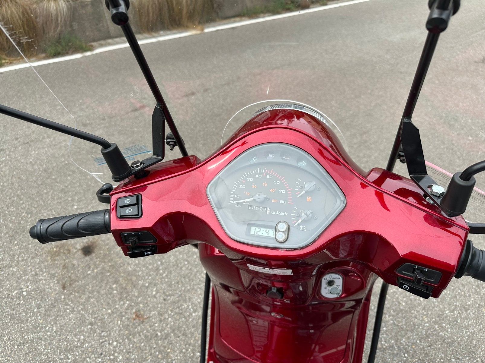 La Souris scooter geelplaat, Ophalen, Zo goed als nieuw, Benzine