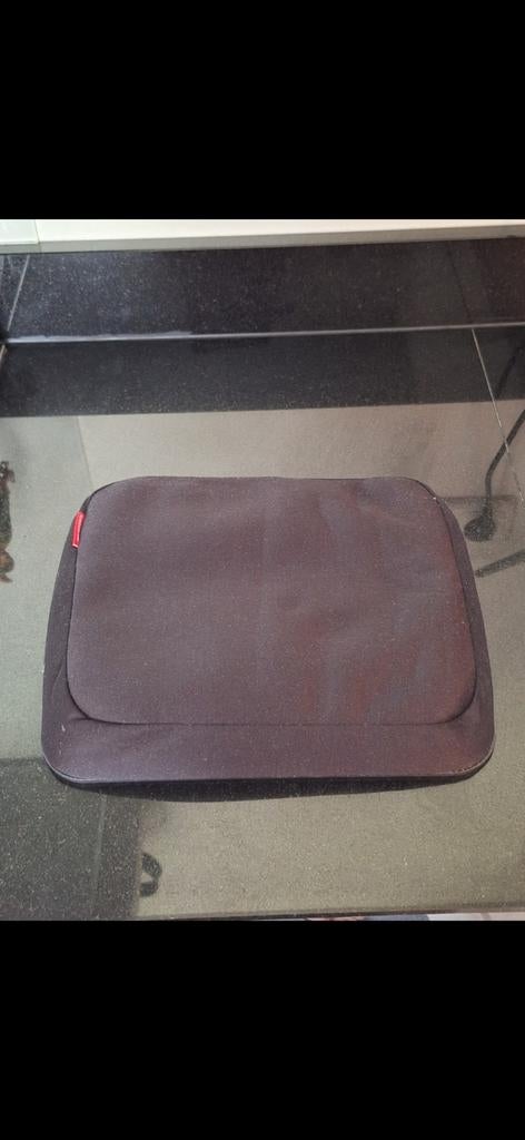 Comfortabel Ipad/Laptop Kussen - Ergonomisch en Draagbaar, Ophalen of Verzenden, Gebruikt