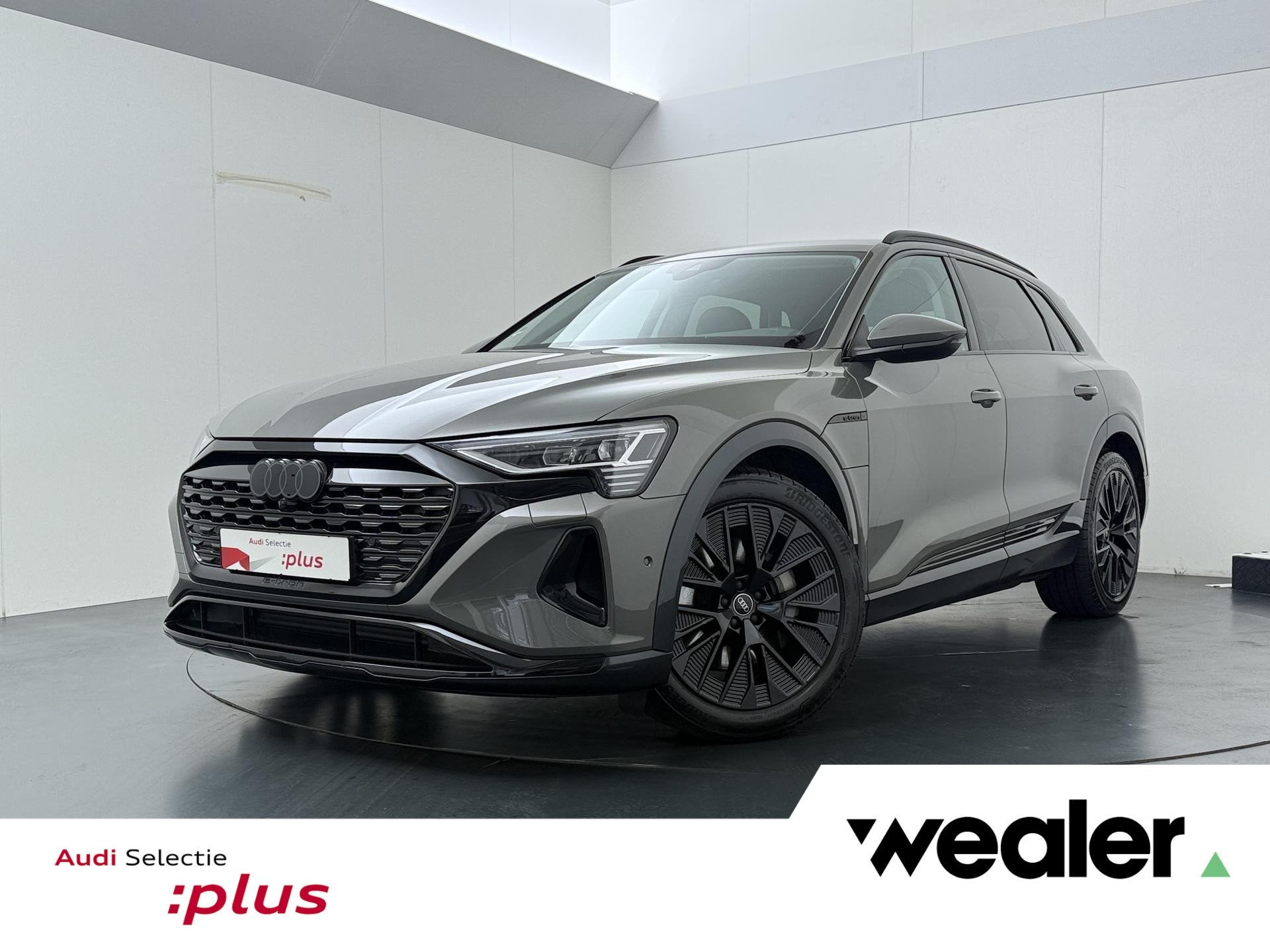 Audi Q8 e-tron 55 quattro Advanced Edition 115 kWh | 408 PK, 131 €/maand, Zwart, Met garantie (alle), Q8 e-tron