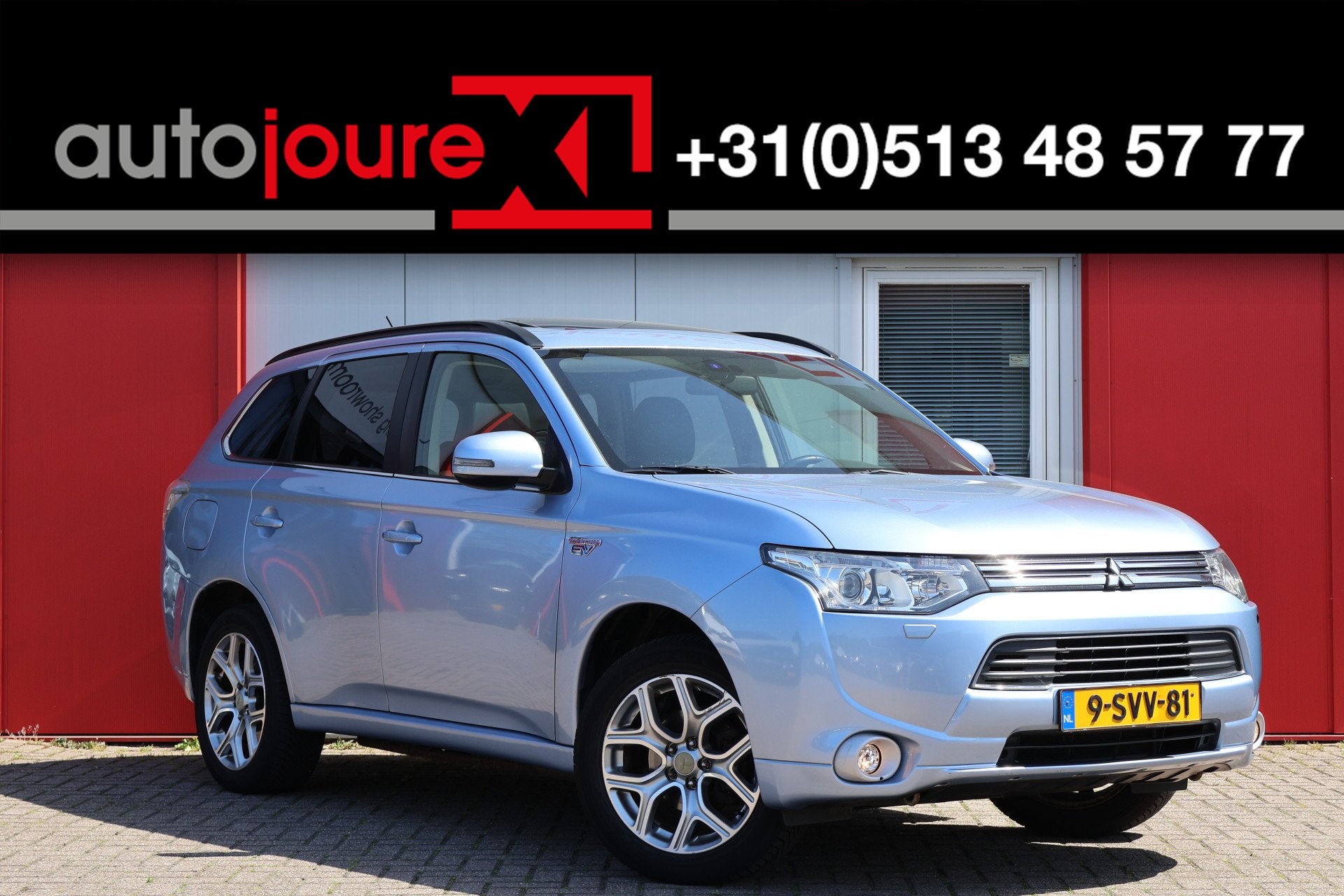Mitsubishi Outlander 2.0 PHEV Instyle (bj 2013, automaat), Auto's, Zwart, 4 cilinders, Blauw, Bedrijf