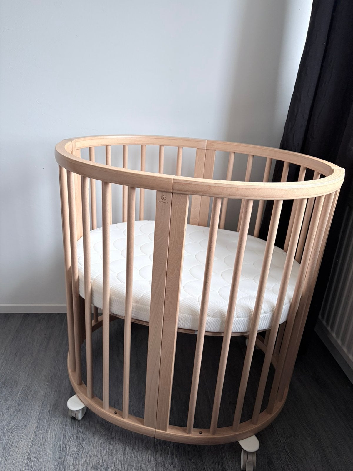 Stokke sleepi mini v3, Kinderen en Baby's, Babywiegjes en Ledikanten, Ophalen, Zo goed als nieuw, Wieg