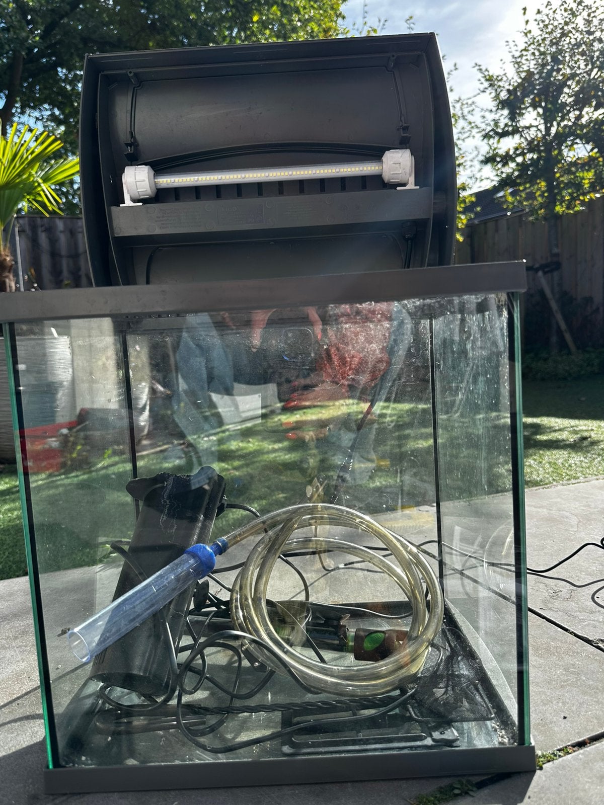 Tetra aquarium 20l met licht, pomp en toebehoren, Ophalen, Zo goed als nieuw, Leeg aquarium