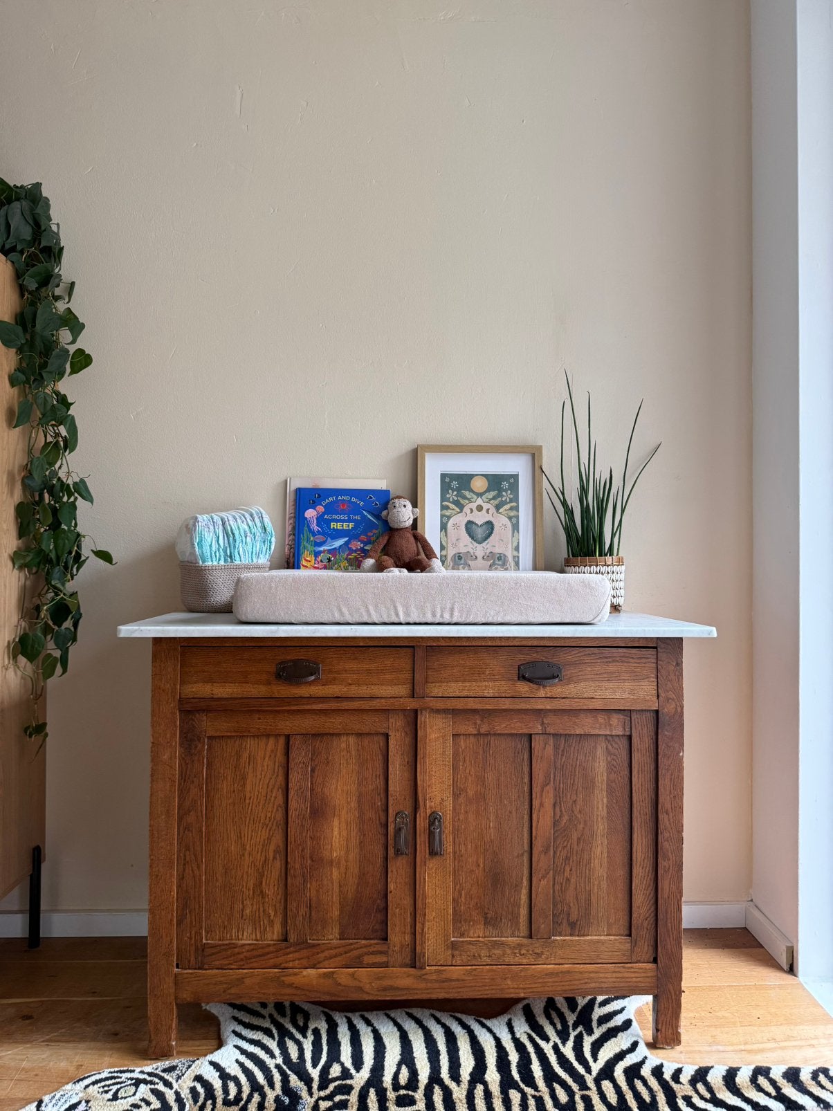 Vintage commode / dressoir marmer, Ophalen, Zo goed als nieuw, 25 tot 50 cm
