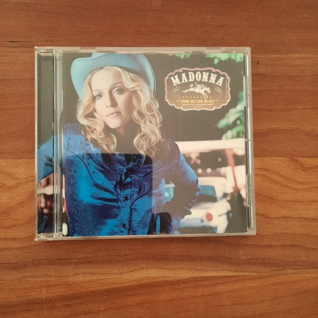 CD van Madonna met titel Music, Pop, Inclusief doosje, Ophalen of Verzenden, Zo goed als nieuw