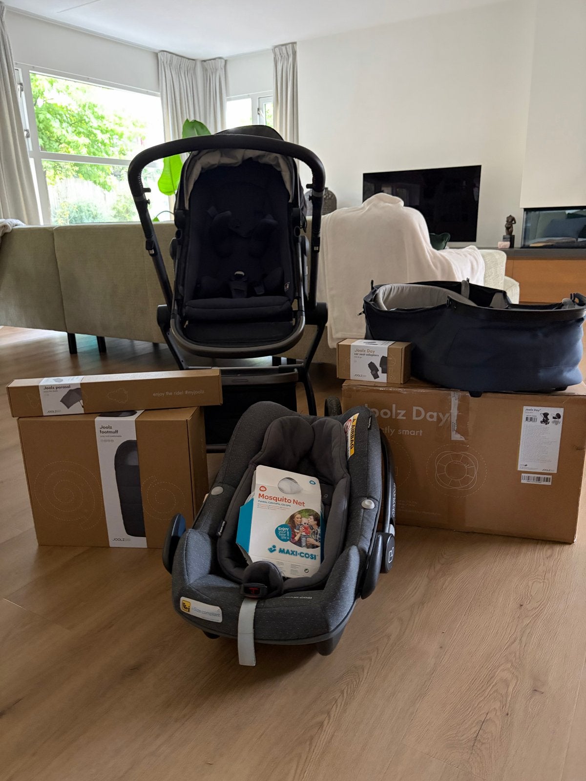 Joolz Day+ 2022 - Navy Blue complete set met Maxi-Cosi, Zo goed als nieuw, Combiwagen, Met autostoeltje, Ophalen