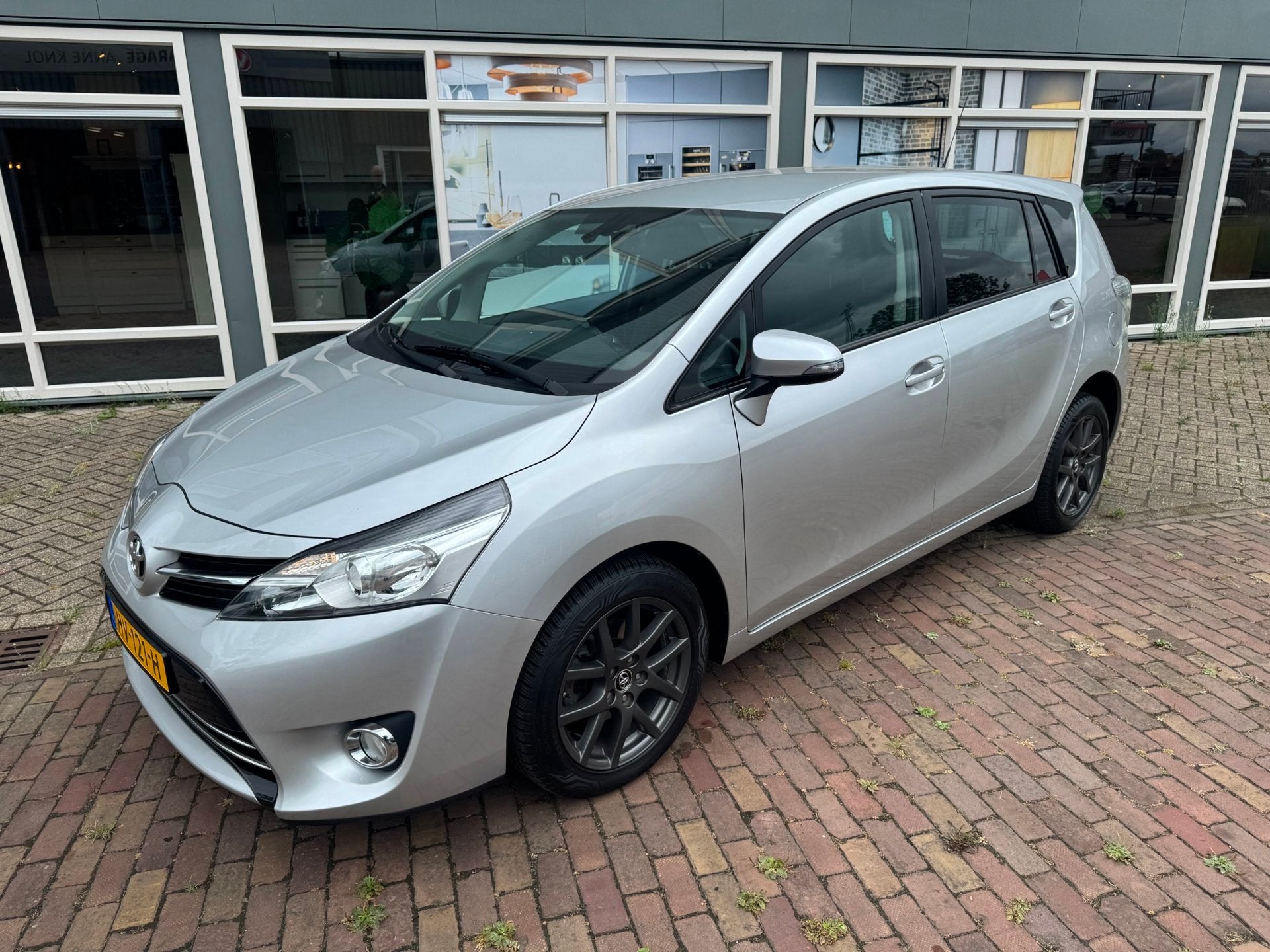 Toyota Verso 1.8 VVT-i Business Automaat, Auto's, Toyota, 12 maanden, Gebruikt, Euro 6, 4 cilinders