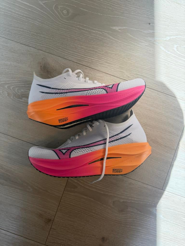 Nieuwe Mizuno Wave Rebellion Pro 3 hardloopschoenen - Maat 4, Overige merken, Hardloopschoenen, Nieuw, Ophalen of Verzenden