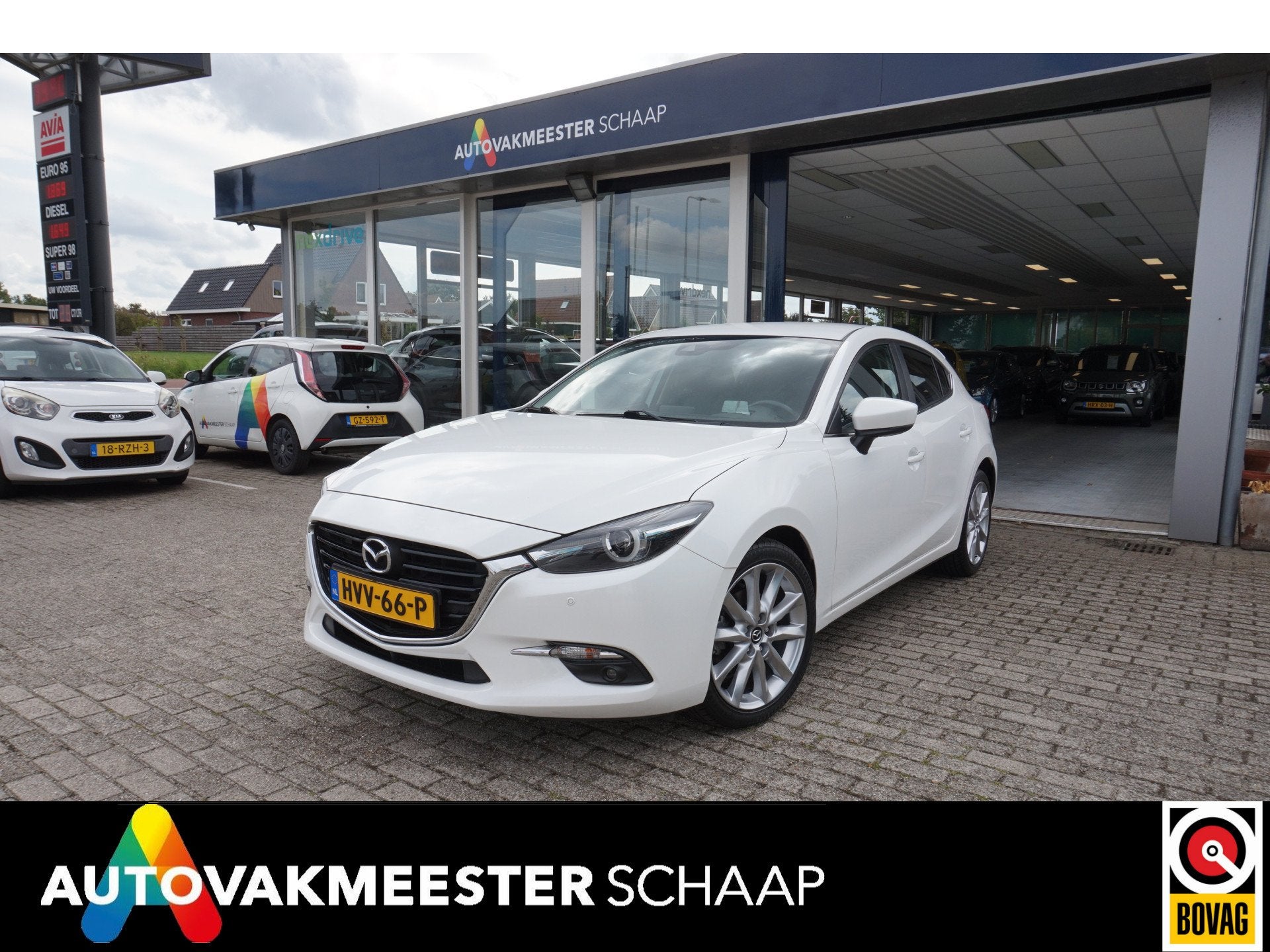 Mazda 3 2.0 SkyActiv-G 120 GT-M ,49dkm Automaat Incl 12 mnd, Auto's, Mazda, Gebruikt, 4 cilinders, Wit, Leder