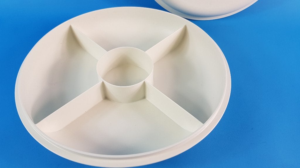 Tupperware hapjesschaal 5 vakken wit, met deksel. S0, Tweedehands verkoop, Tweedehands verkoop, Gebruikt, Schaal