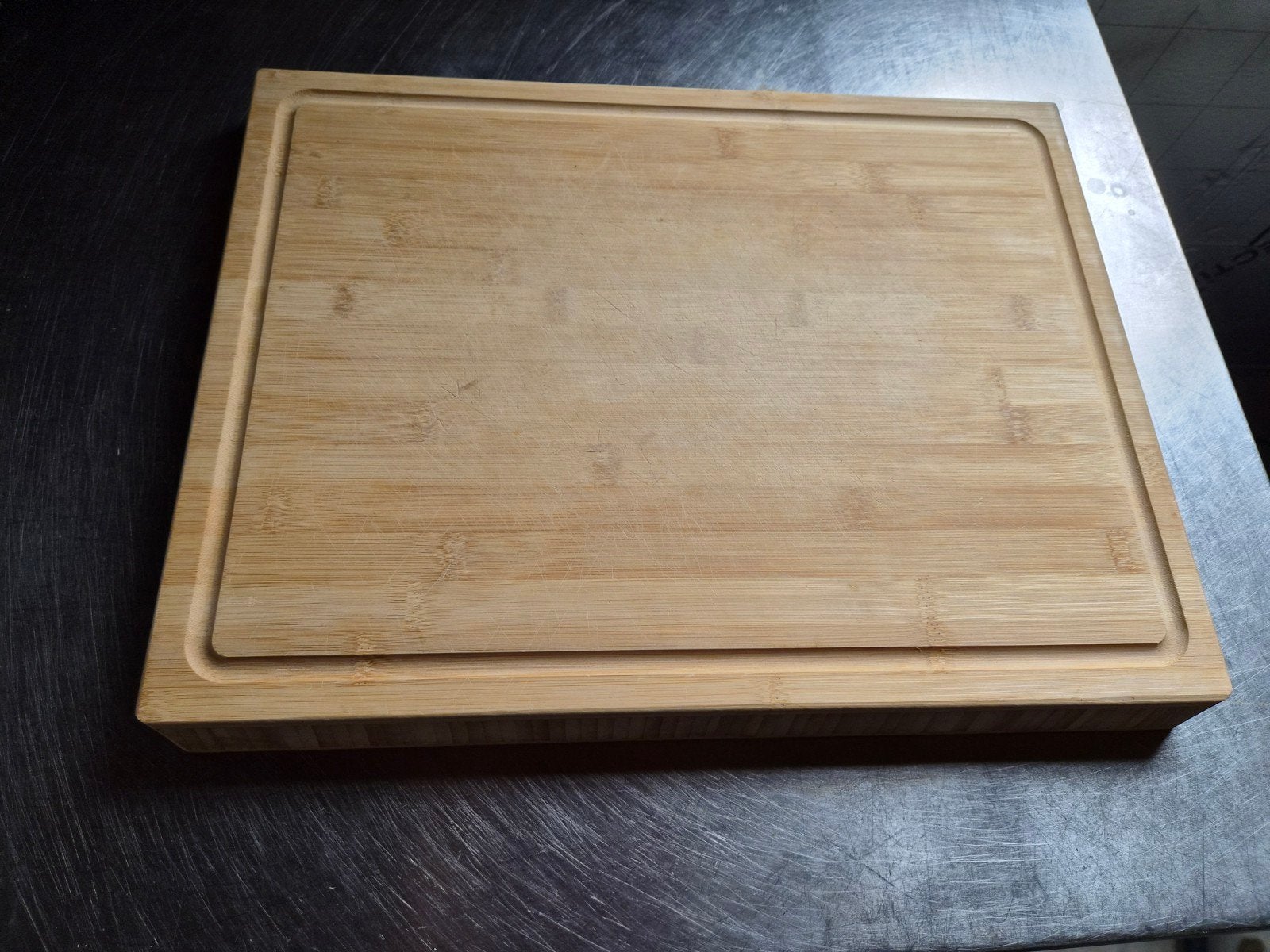 IKEA Aptitlig slagersblok snijplank 45x36 cm
Bamboe.

45 x 3, Hout, IKEA, Snij-/serveerplank, Ophalen of Verzenden
