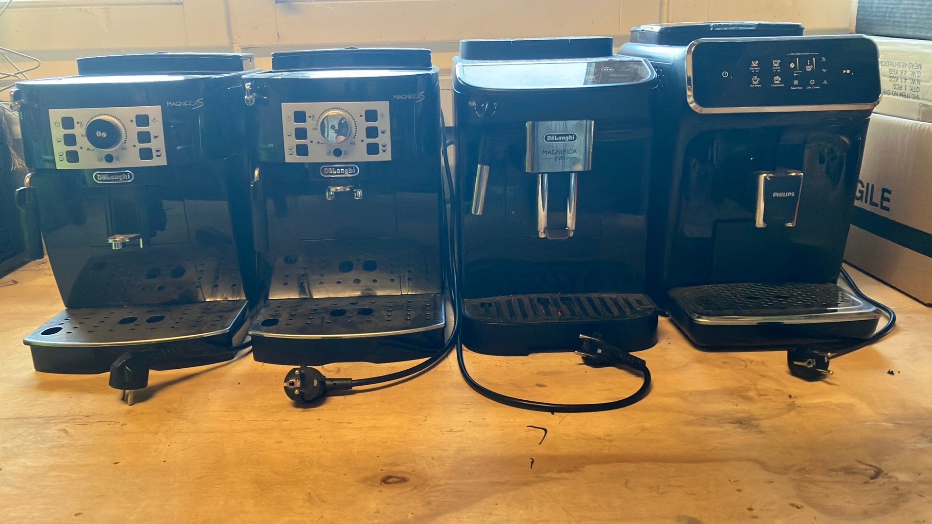 Koffiemachines Delonghi / Philips Defect Onderdelen, Ophalen of Verzenden, Niet werkend, Koffiemachine, Koffiebonen