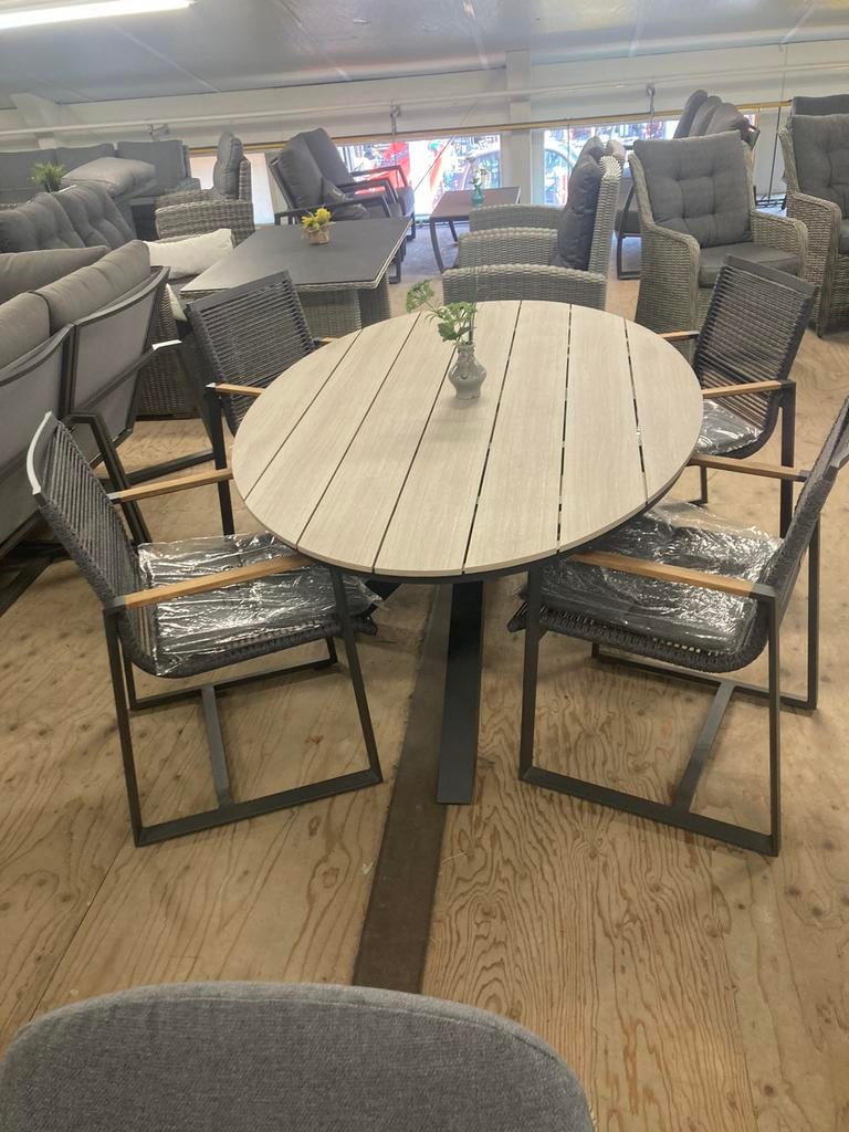 Diningset Tuinset Ovale Diningtafel Diningstoel Merk, Tuin en Terras, Tuinsets en Loungesets, Ophalen, Zo goed als nieuw