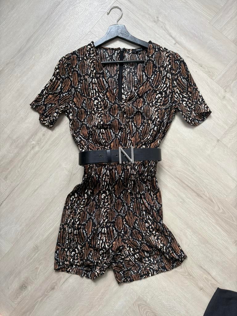 Nikkie jumpsuit playsuit bruin zwart maat 36 panterprint, Ophalen of Verzenden, Zo goed als nieuw, Maat 36 (S), Bruin