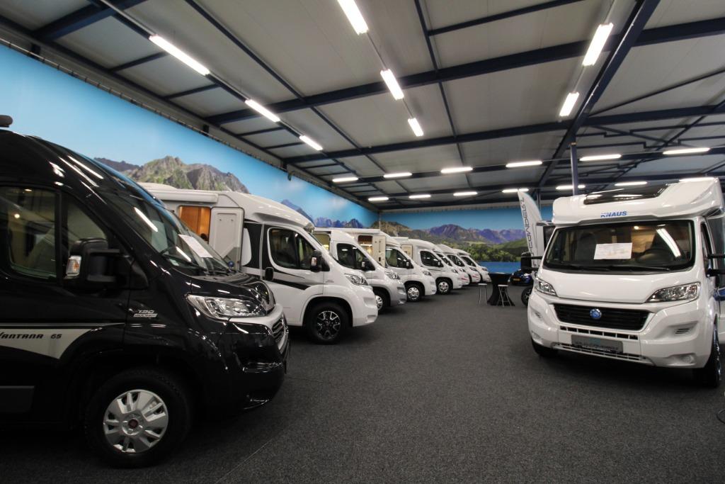 Wild-Campers Staphorst! Een showroom vol prachtige occasions, Caravans en Kamperen, Integraal, 7 tot 8 meter, Bedrijf, Adria