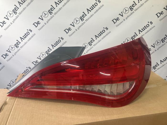 Achterlicht rechts van een Mercedes CLA, -, Nieuw, Ophalen of Verzenden, -